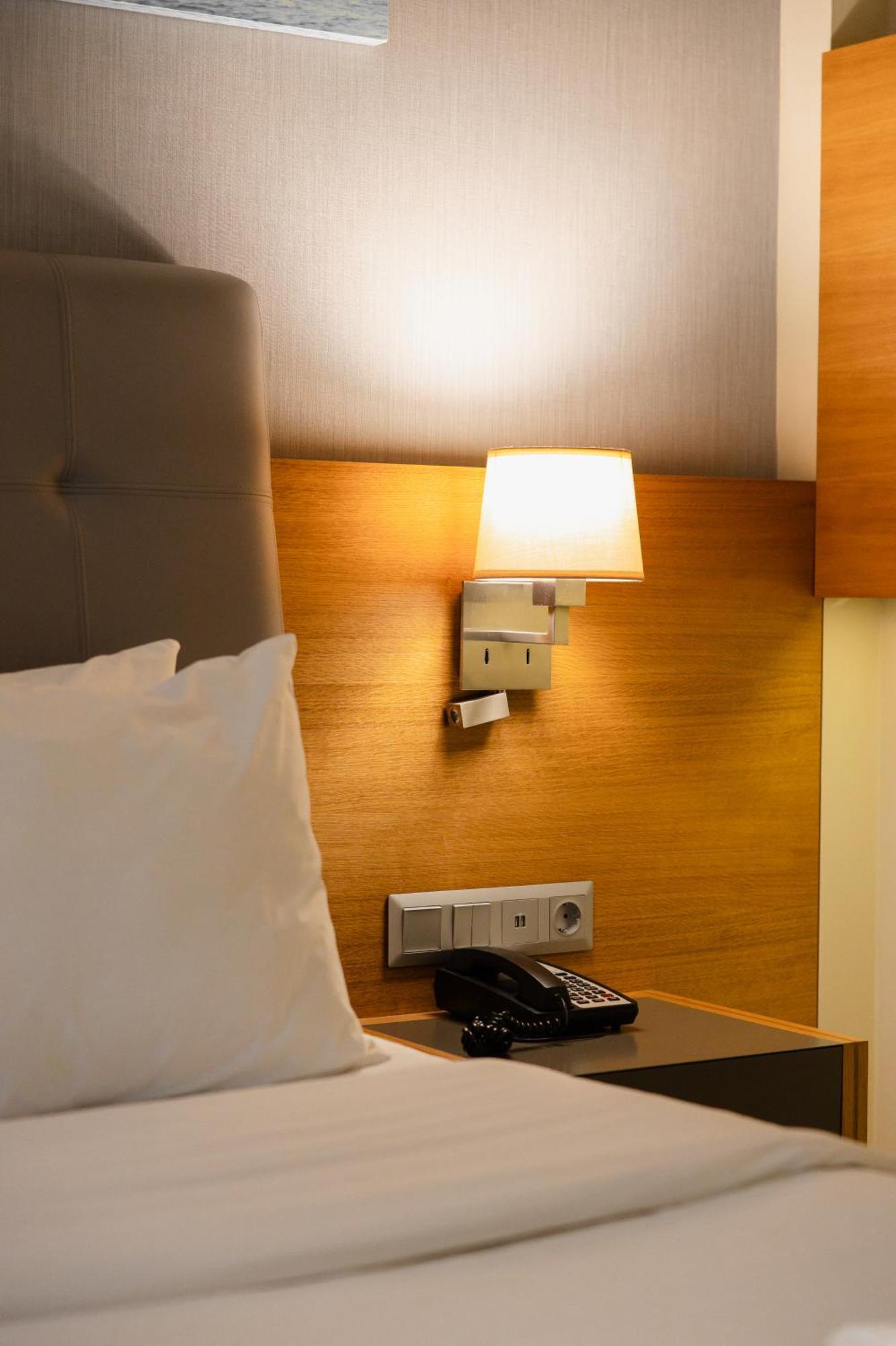 Holiday Inn - Aktau - Seaside By Ihg Eksteriør bilde