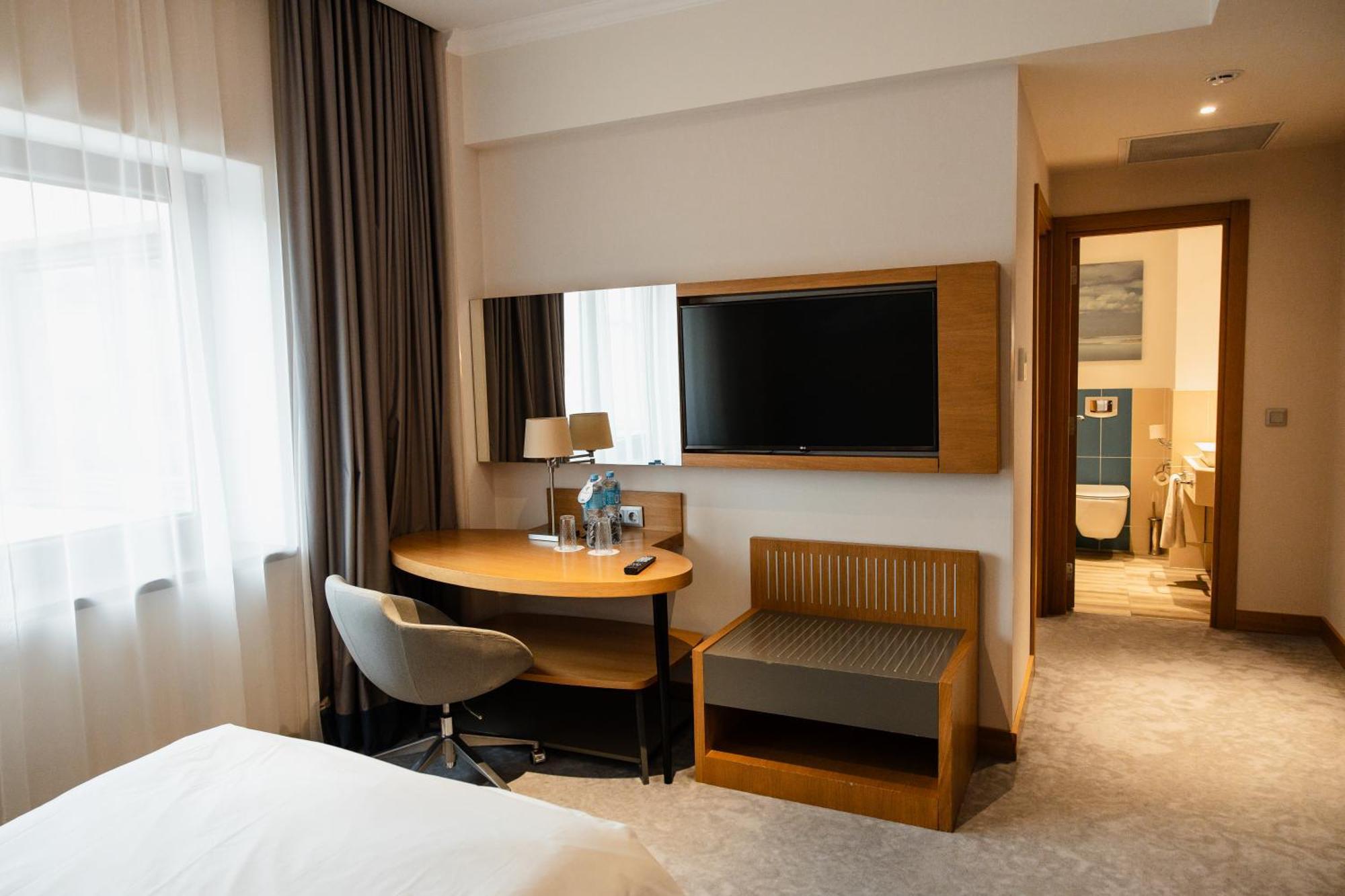 Holiday Inn - Aktau - Seaside By Ihg Eksteriør bilde