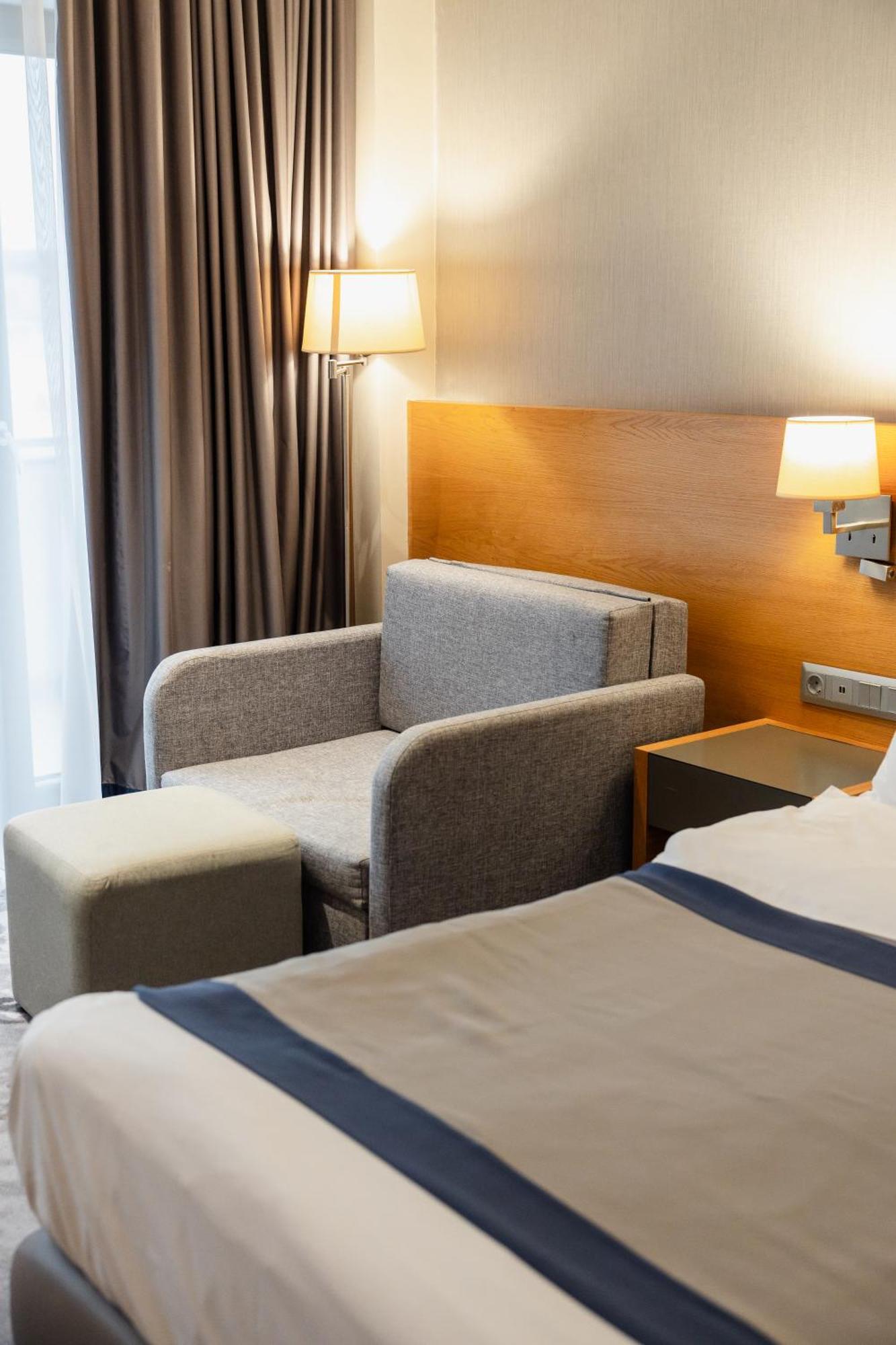 Holiday Inn - Aktau - Seaside By Ihg Eksteriør bilde